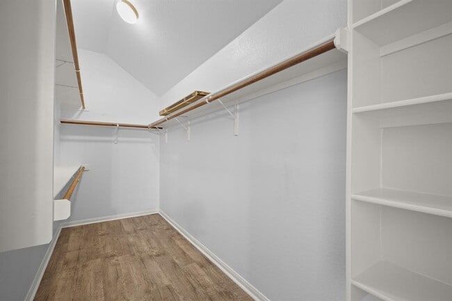 Building Photo - 415 S Frontier Ln