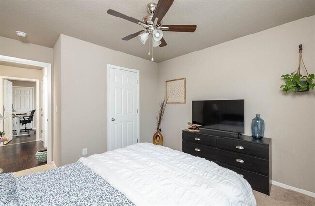 Building Photo - 6108 SW Warrington Rd