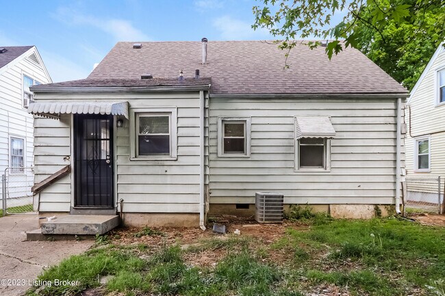 Building Photo - 2112 McCloskey Ave