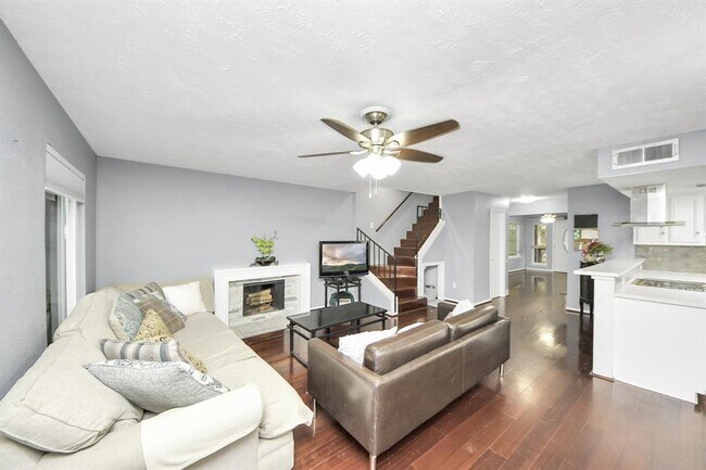 Building Photo - 18122 Kings Row