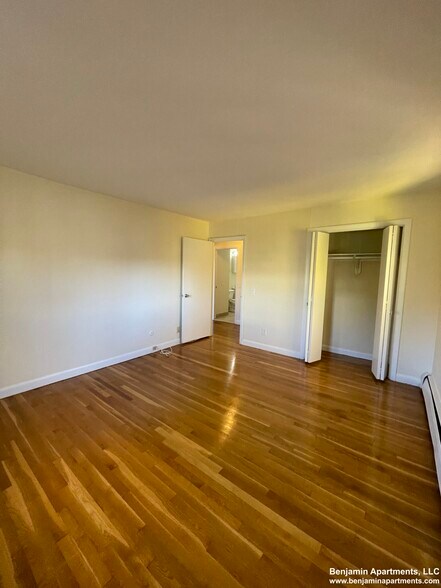 Building Photo - 95 Gardner St