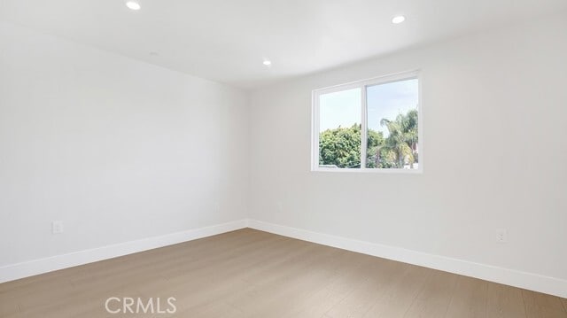 Building Photo - 1211 N Kingsley Dr