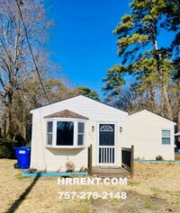 Building Photo - Coming Soon!! Extremely Cute 3 Bedroom 1 B...