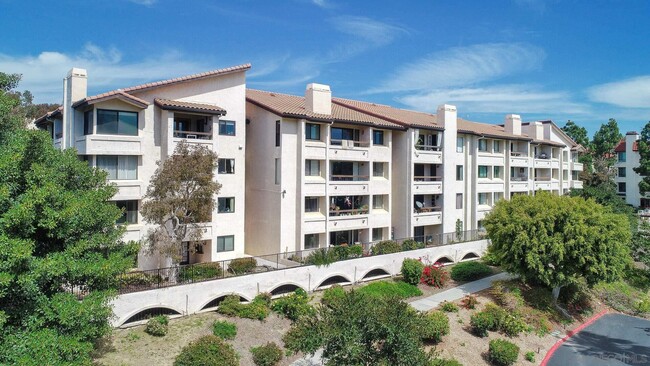 Building Photo - 5765 Friars Rd
