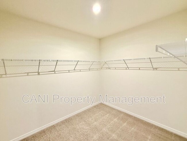 Building Photo - 245 Carabelle Ct