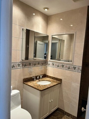 Building Photo - 411 Beale St