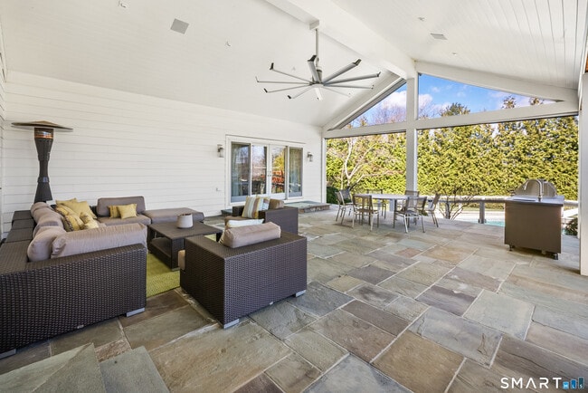 Building Photo - 3 Stony Point W