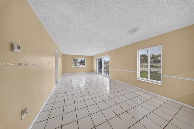 Building Photo - 505 NW 177th St