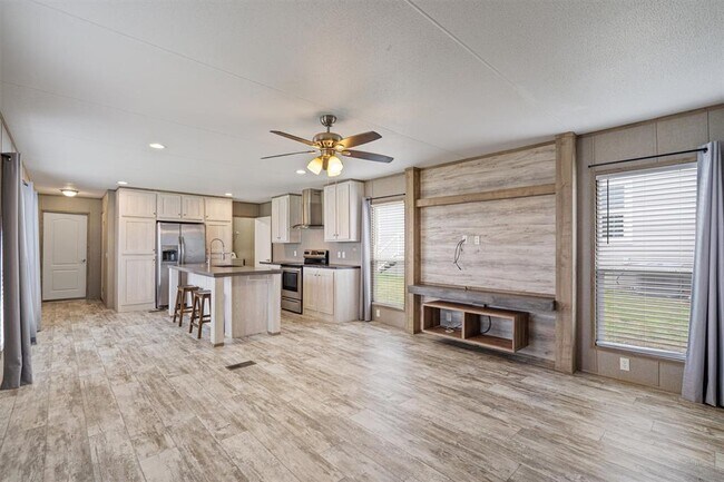 Building Photo - 11908 Charro Dr