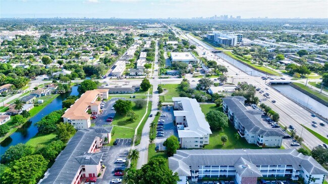 Building Photo - 4730 NW 10th Ct