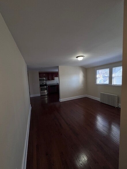 Living room/kitchen - 786 Farmington Ave
