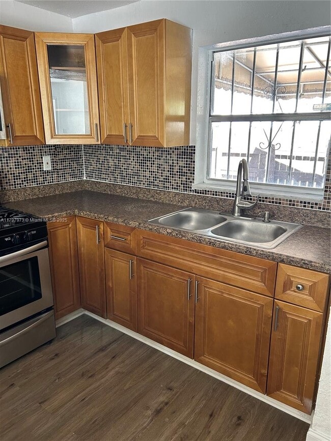 Building Photo - 11005 SW 70th Terrace