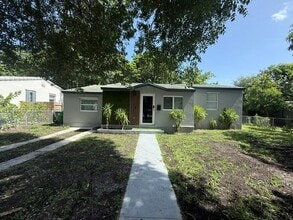 Building Photo - 1121 NW 56th St