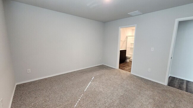 Building Photo - New Neighborhood Home - Edmond Schools