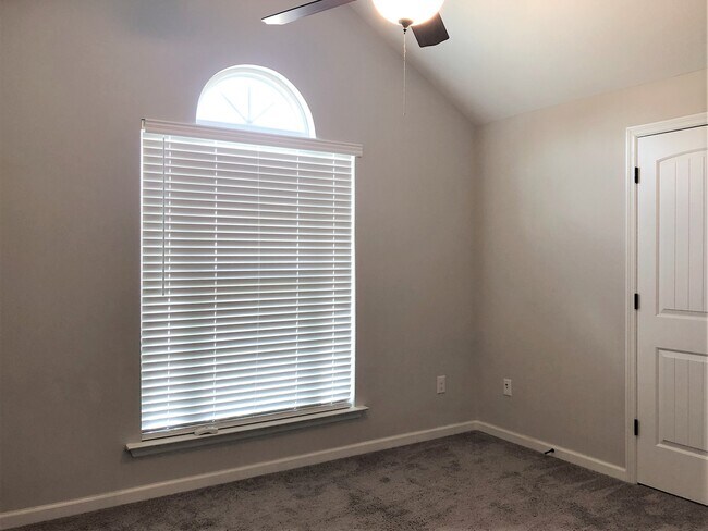 Building Photo - 5206 Copse Dr