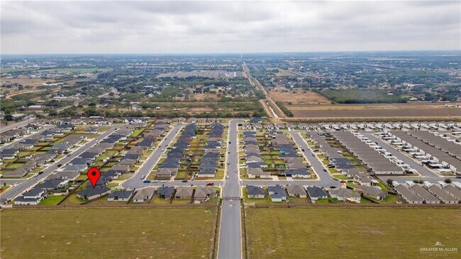 Building Photo - 1801 Stardust Ln