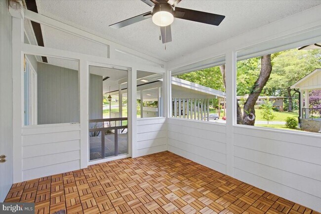 Building Photo - 6614 Melody Ln