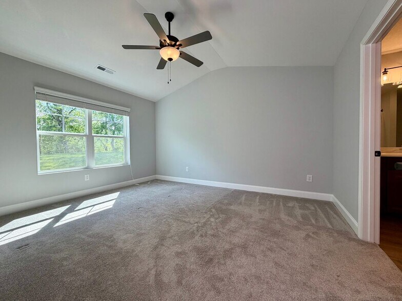 Building Photo - 766 Snowflower Cir