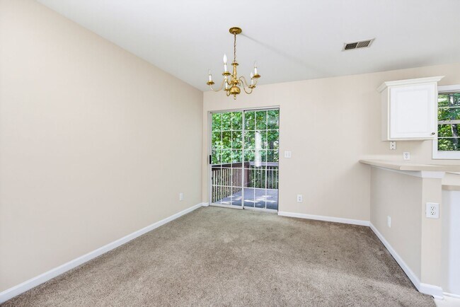 Building Photo - 181 Stoneforest Dr