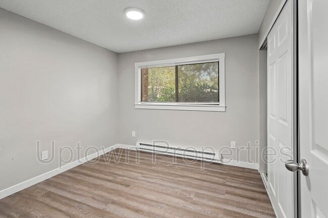 Building Photo - 5660 SW 180th Ave