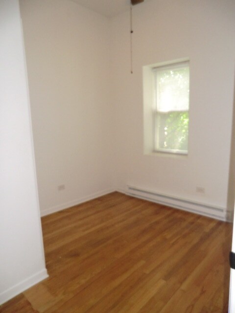 Building Photo - 2728 N Artesian Ave