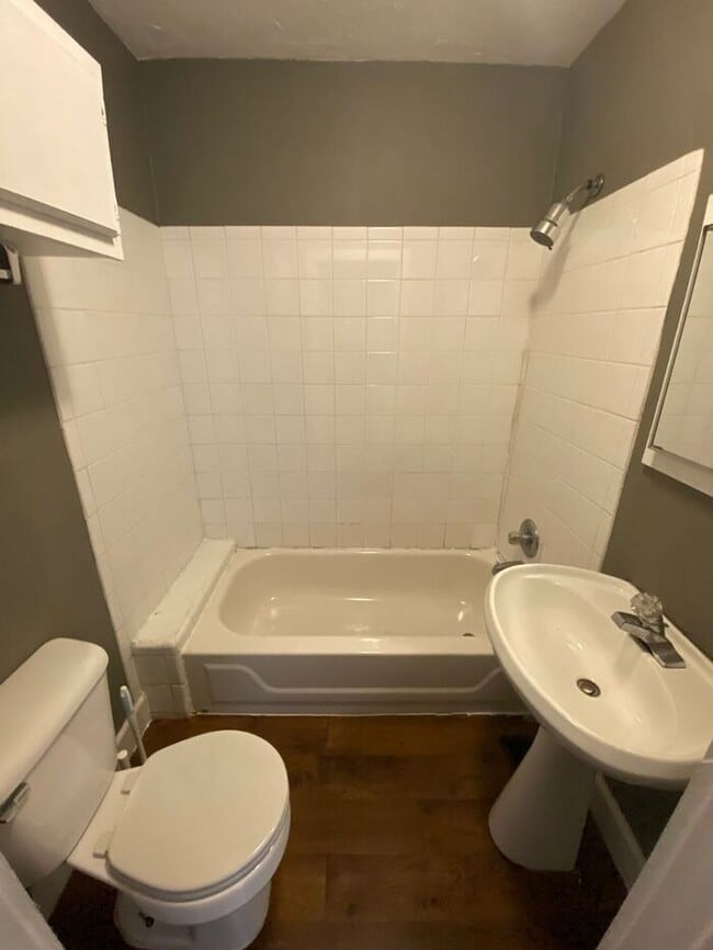 Building Photo - 1 bed 1 bath in Paseo District