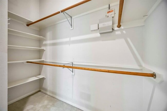 Building Photo - 8830 Sherina Park Dr