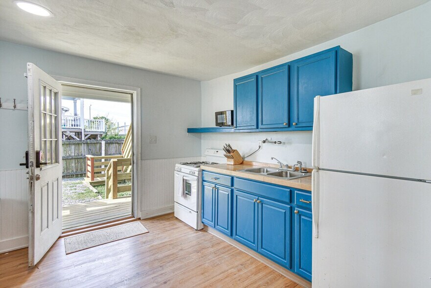 Building Photo - 9666 Rallston St