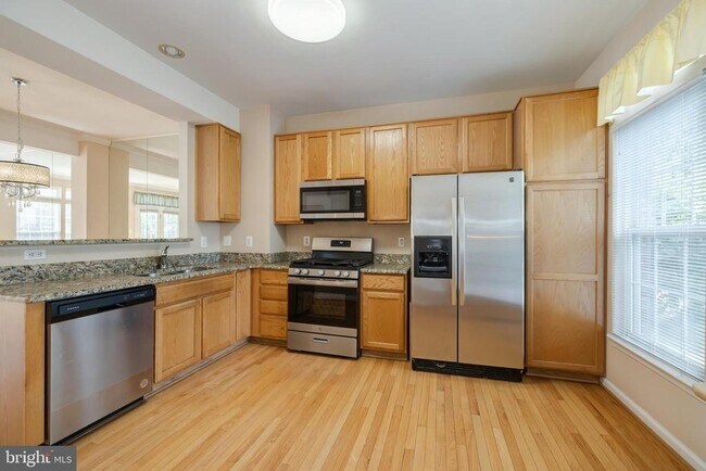 Building Photo - 5821 Pearson Ln