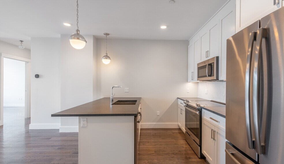 Building Photo - 430 McGrath Hwy