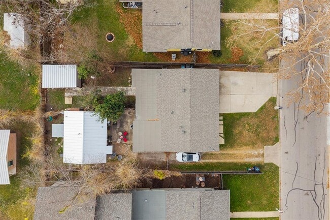 Building Photo - 303 Irma Dr