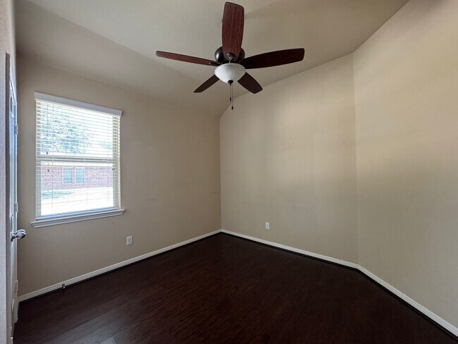 Building Photo - 19038 W Windhaven Terrace Trail