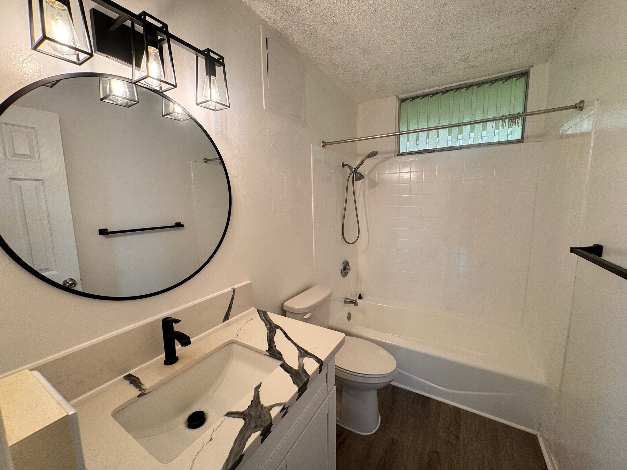 Building Photo - 95-2052-2052 Waikalani Pl