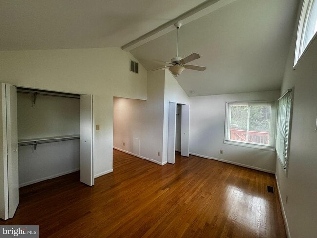 Building Photo - 2508 St John Pl