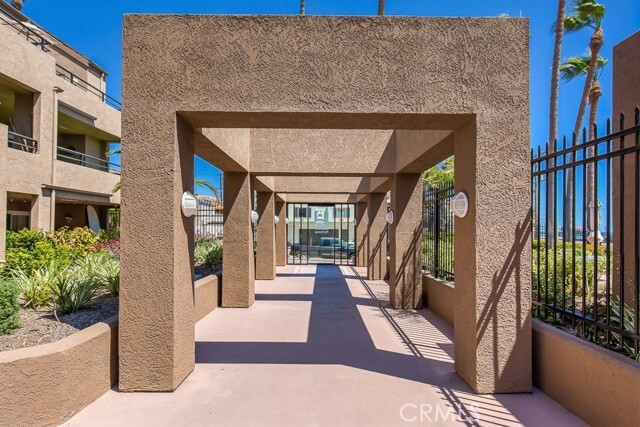 Building Photo - 1200 Pacific Coast Hwy