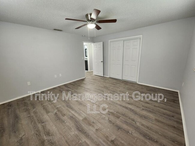 Building Photo - 2429 Keeport Dr