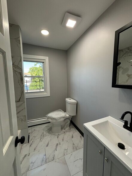 Unit 3 - 167 Shephard Ave
