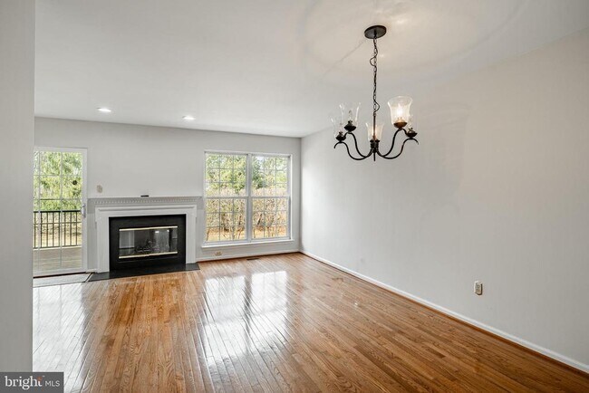 Building Photo - 124 Jeffords Ct