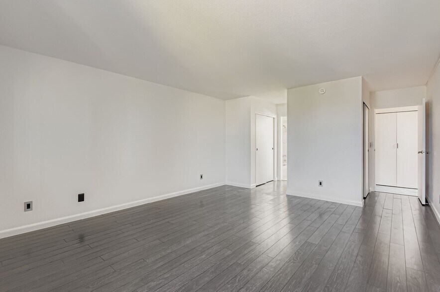 Bedroom - 7420 E Quincy Ave