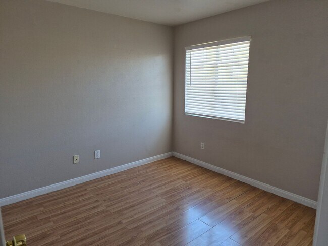 Building Photo - 812 Bow Creek Ln