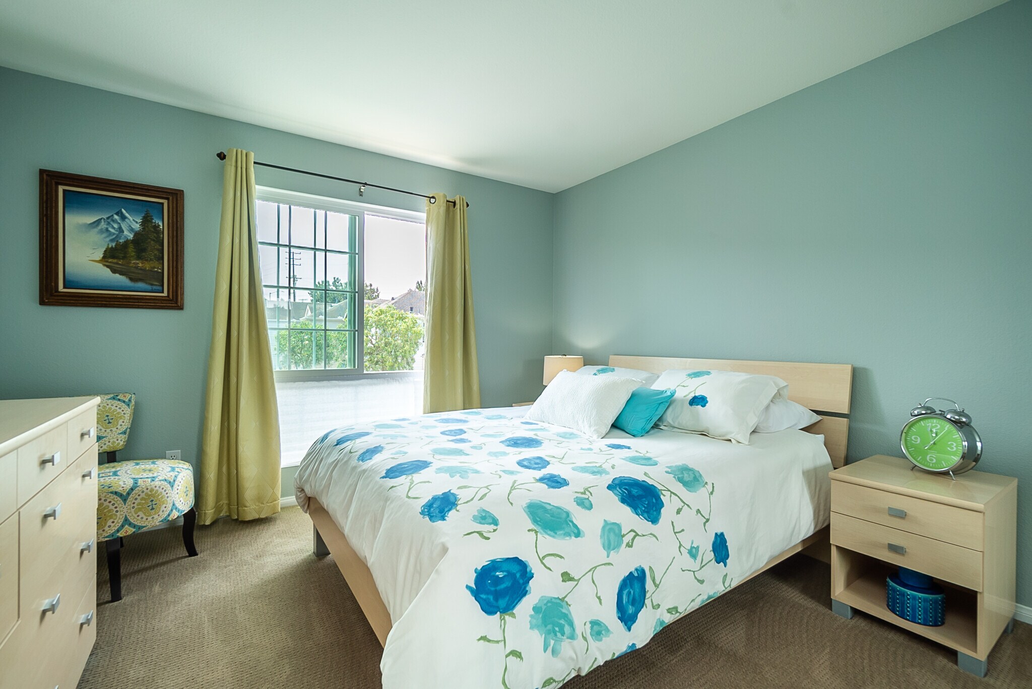 Building Photo - 1556 Hyannis Ln