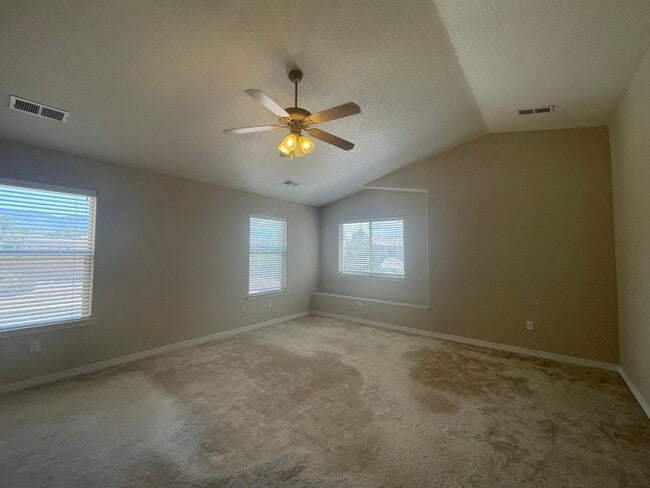 Building Photo - 8931 Ashton Loop NE