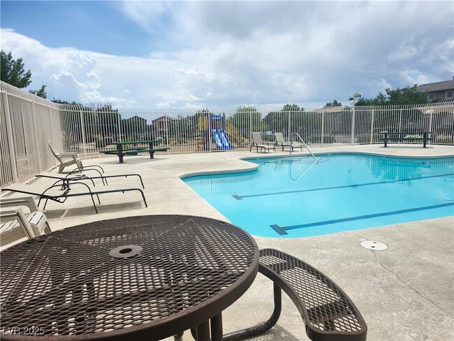Building Photo - 4356 Altamira Cave Dr