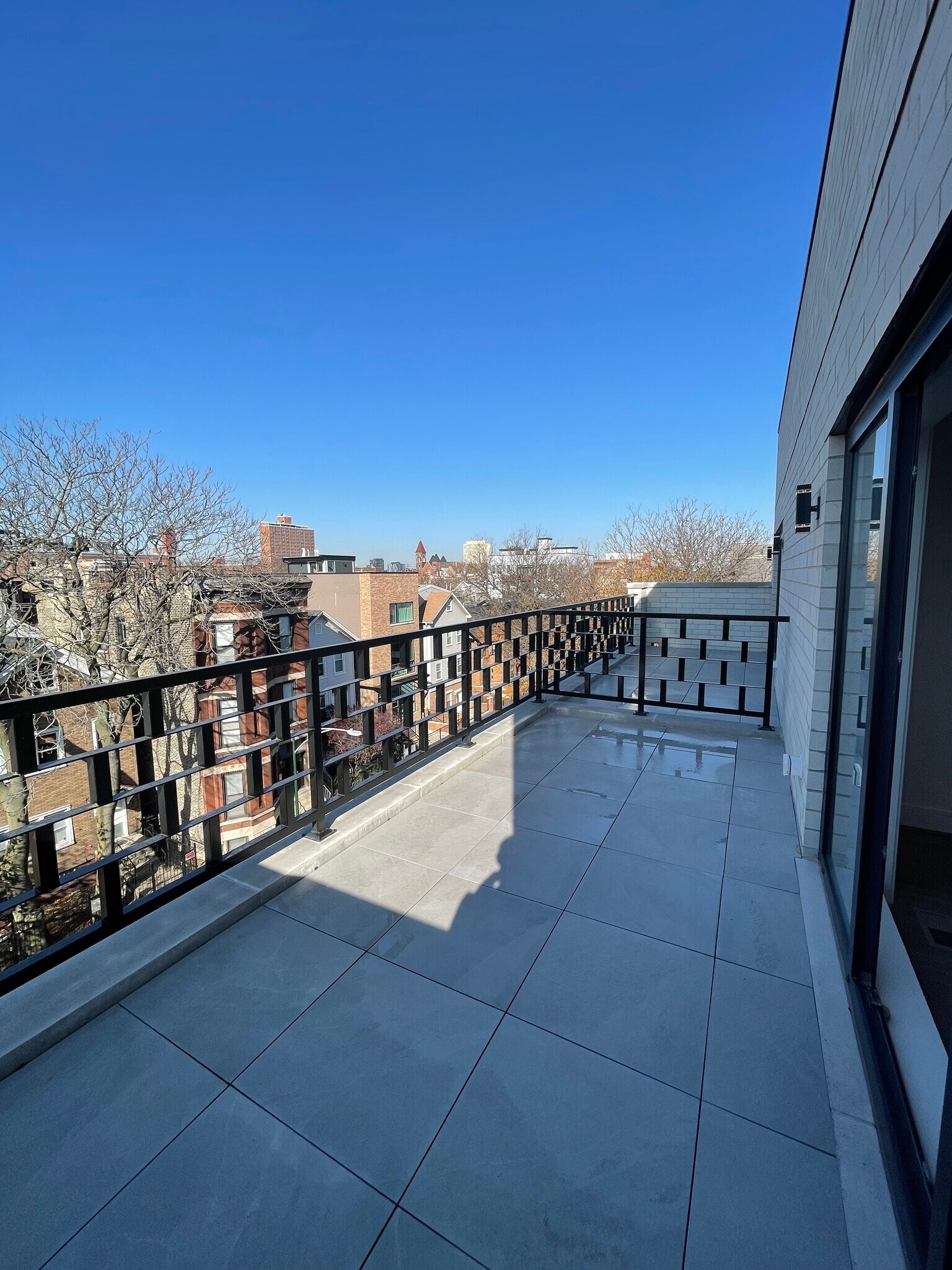 Building Photo - 719 N Elizabeth St