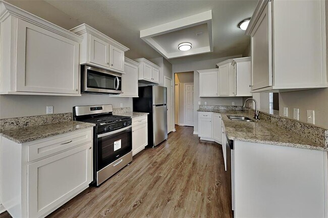 Building Photo - 14023 Cypress Falls Dr