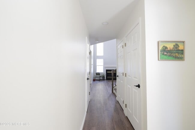 Building Photo - 42 Pennsbury Way