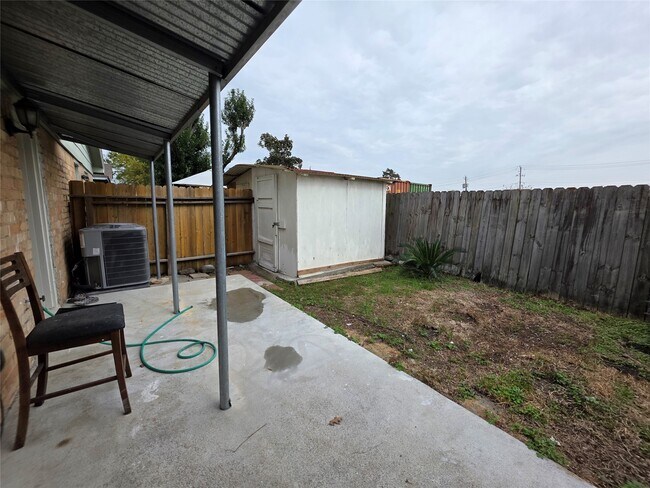 Building Photo - 5613 Cripple Brook Ct