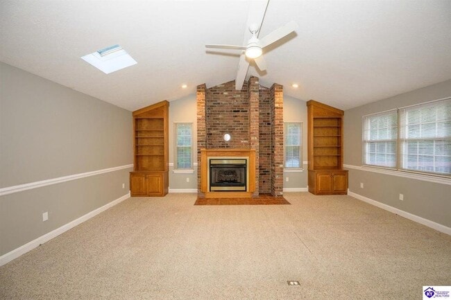 Building Photo - 226 Carey Ln