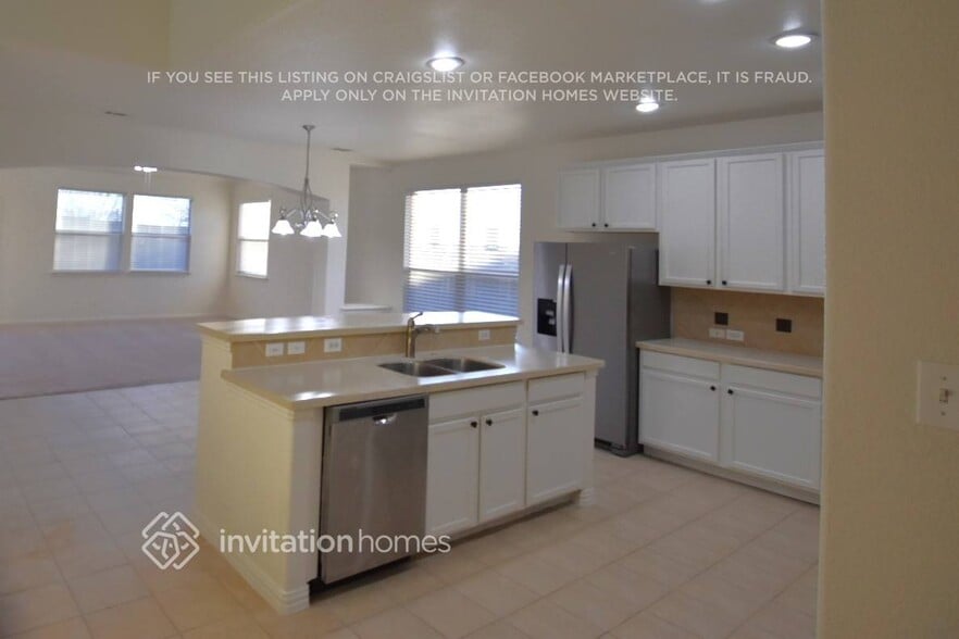 Building Photo - 1600 Quail Grove Dr