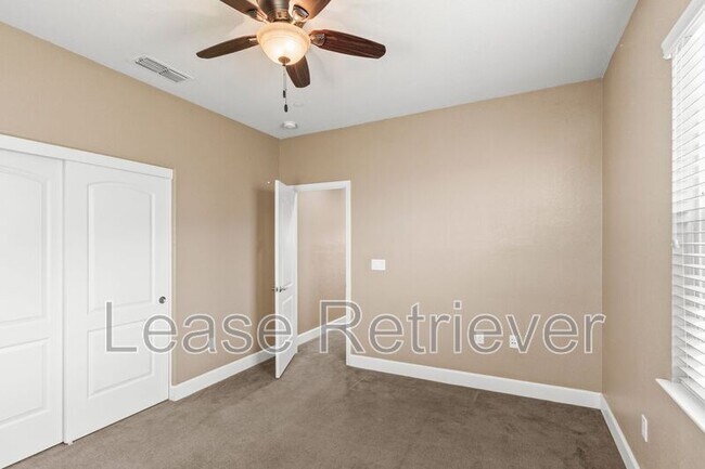 Building Photo - 479 W Esplanade Dr